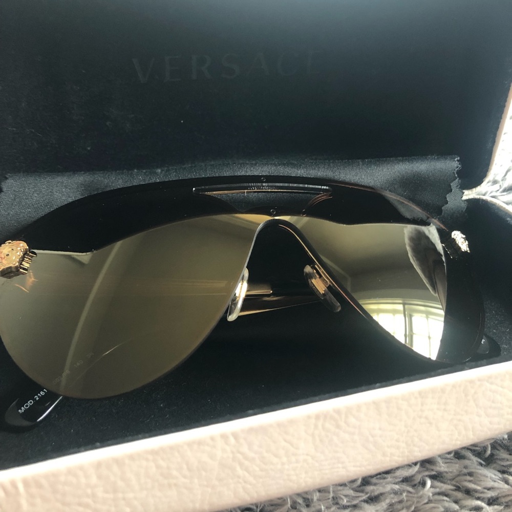 Versace Gold Glam Medusa Sunglasses - Picture 4 of 6